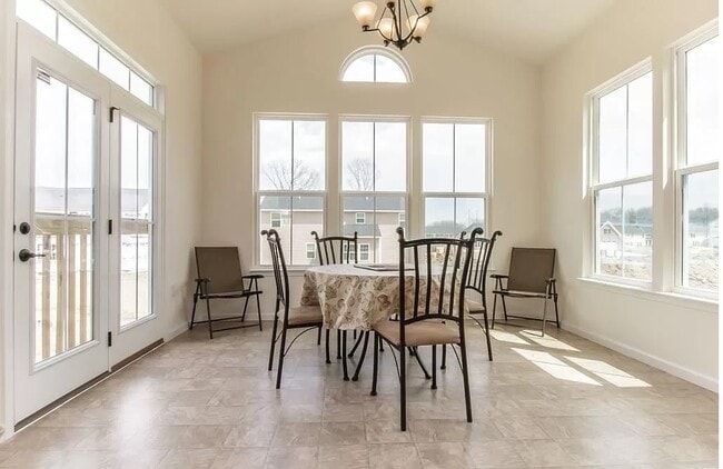 Photo - 10279 Benjamin Way