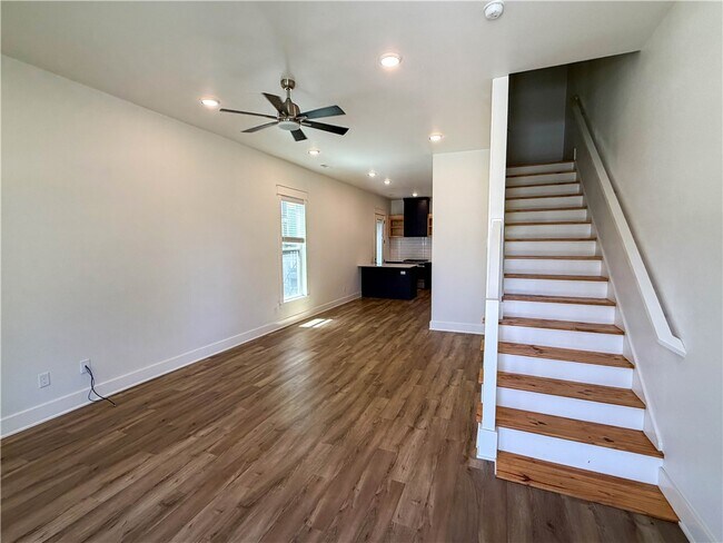 1347 S Duncan Ave