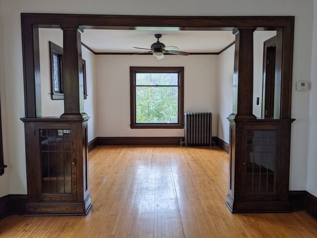 Building Photo - 1525 Elliot Ave Unit 1