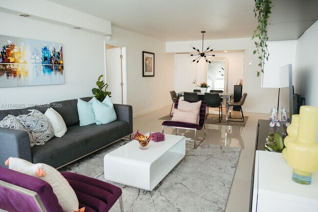 Photo - 3725 S Ocean Dr Unidad 1019