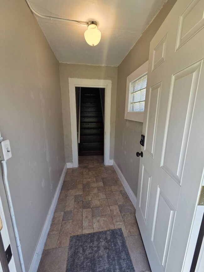 Photo - 3027 Fortune Ave Unidad 2