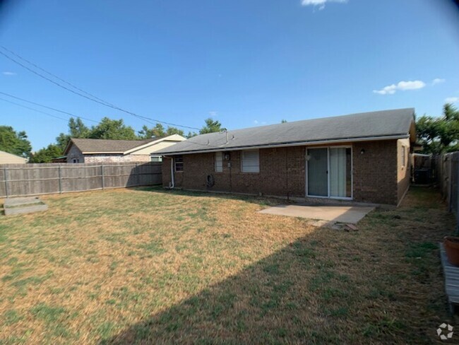 Building Photo - Edmond 3 bedroom! Rental