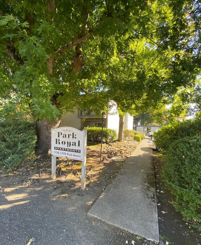 Photo - Rent Special: 1/2 Off First Full Month's Rent Unit 1764