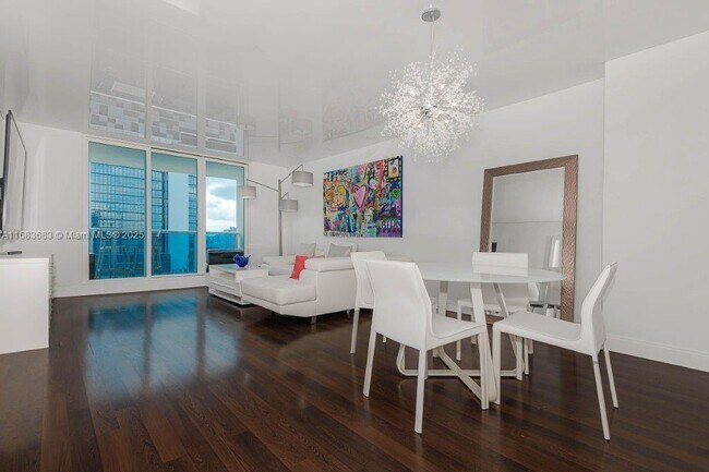 Photo - 2301 Collins Ave Unidad 1204