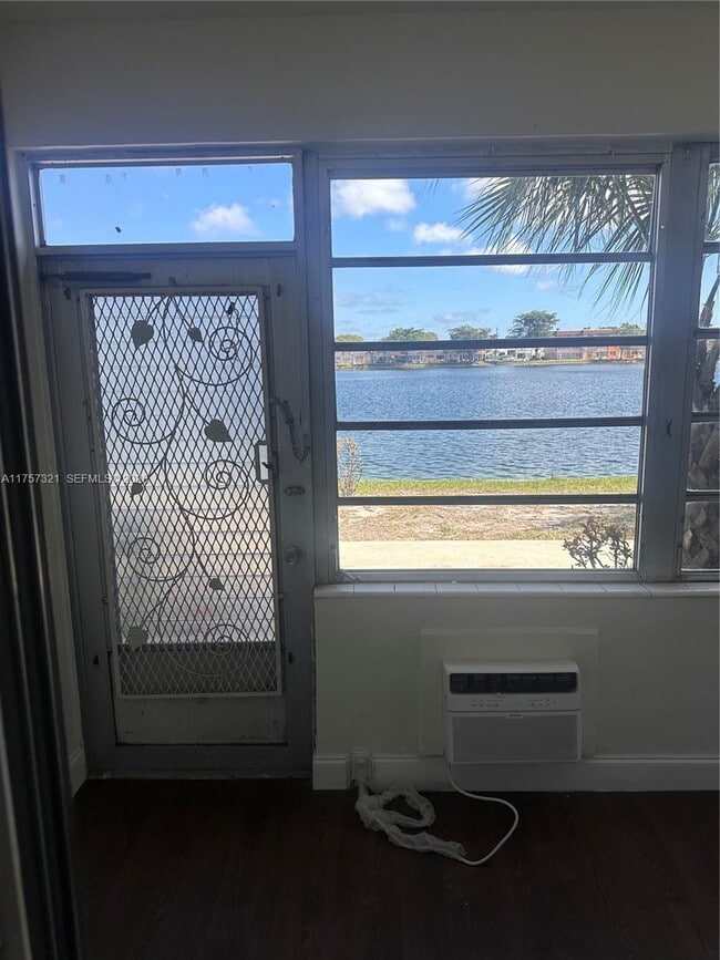 Photo - 19001 NE 2nd Ave Unit 1404