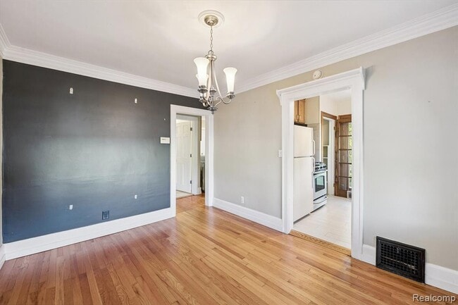 Photo - 624 E Main St