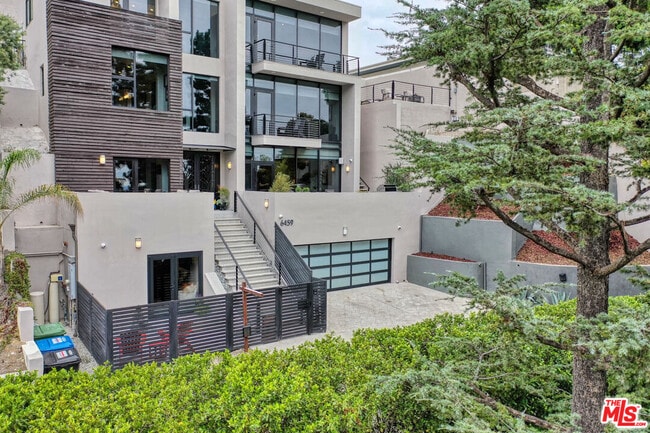 Photo - 6459 Rodgerton Dr