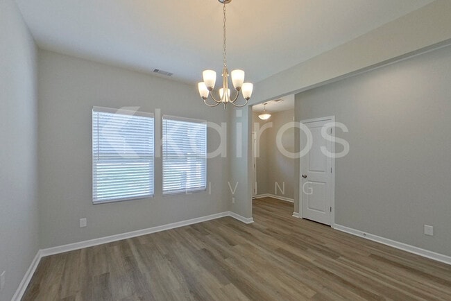 Photo - 155 Williams Ln