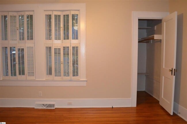 Photo - 40 Lanneau Dr