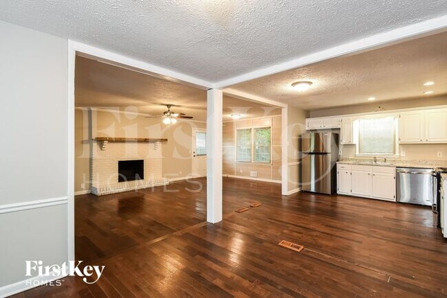 Photo - 4716 Cheri Lynn Rd NW