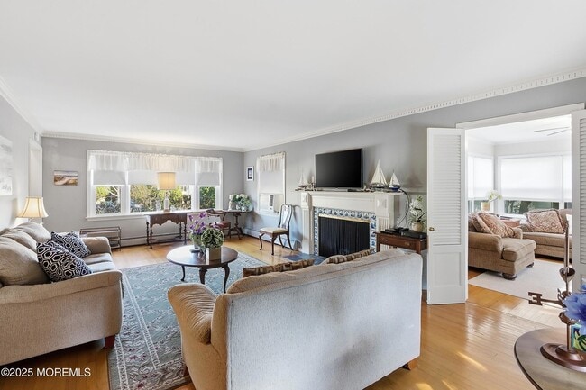 Photo - 204 Neptune Pl