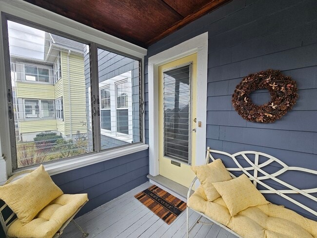 Building Photo - 62 Governor Winthrop Rd Unit 118