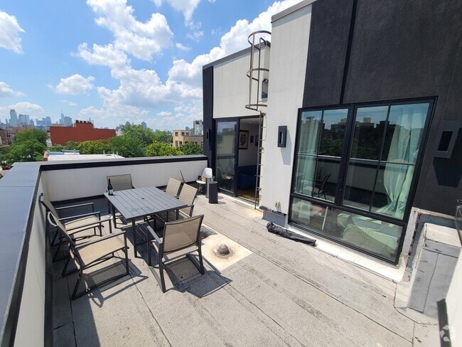 Building Photo - 231 Jackson St Unit 3 Rental
