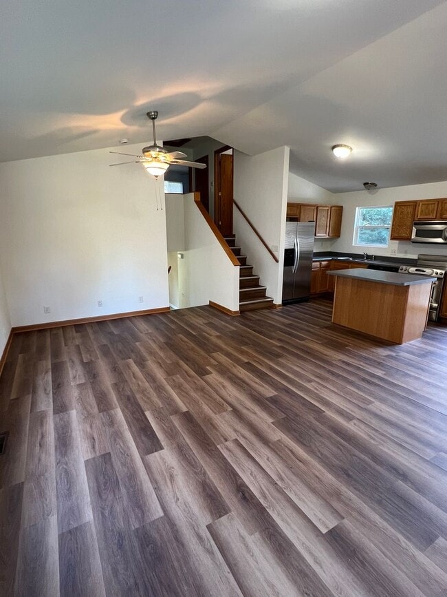 Photo - Charming Tri-level In Bristol - Lake George