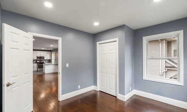 Photo - 402 Morse Ave