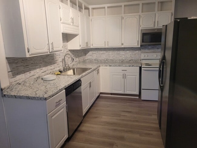 Photo - 718 N 18th St