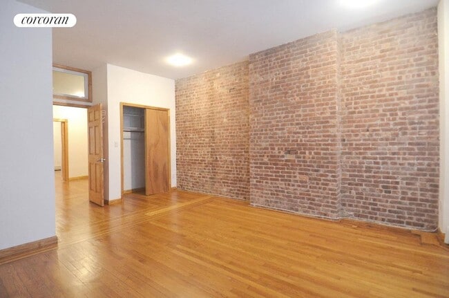 Photo - 11-51-51 44th Dr Apartment