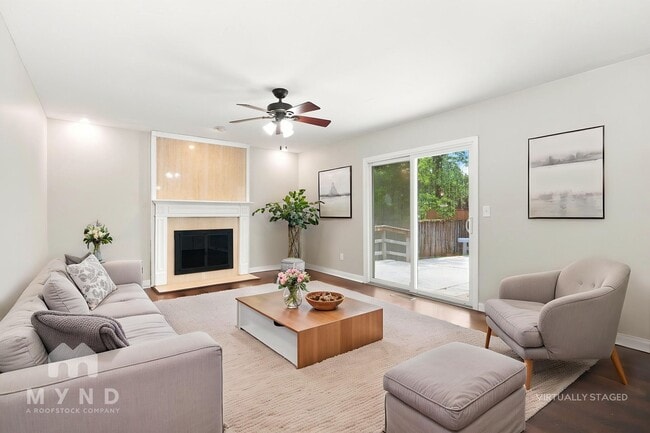 2208 Surreygate Dr