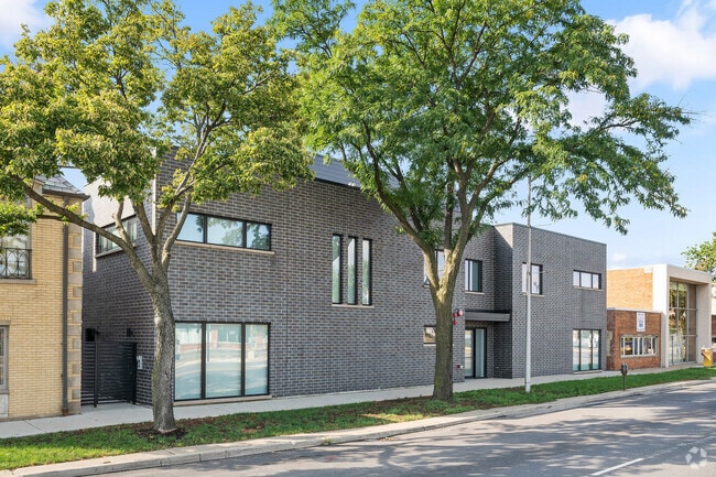 Building Photo - 6605 North Ave Rental