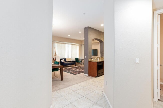 Photo - Partially Furnished Condo | Gourmet Kitche...