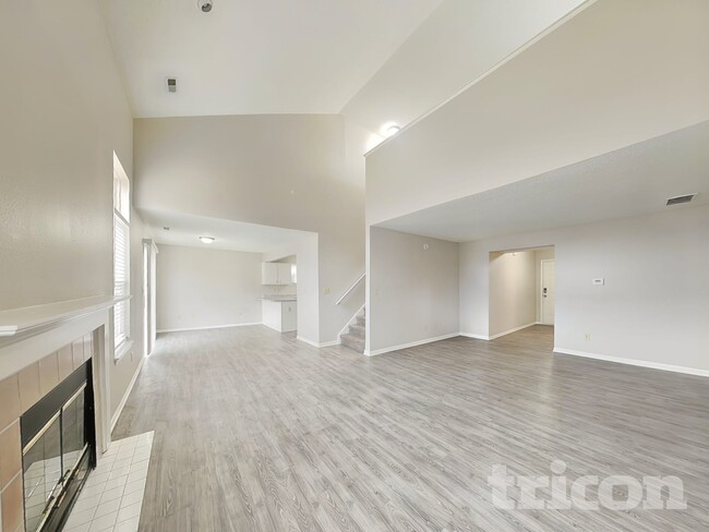 Photo - 6503 Townsend Way