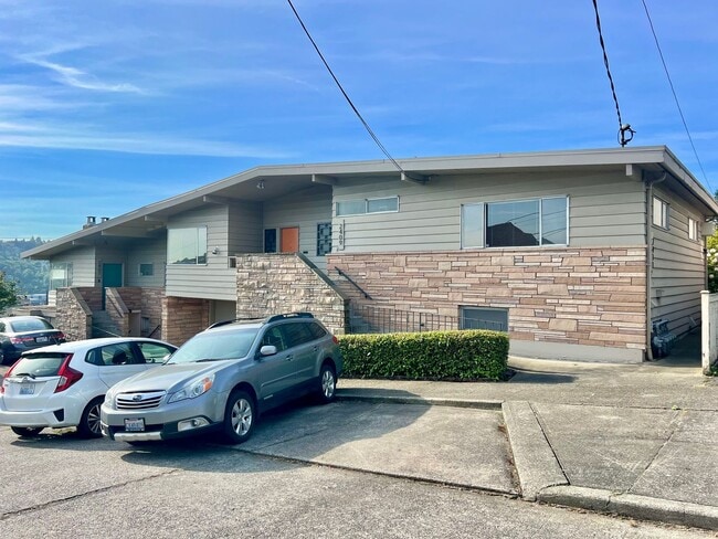 KENNEY FOURPLEX - KENNEY FOURPLEX Apartment Unit 2411