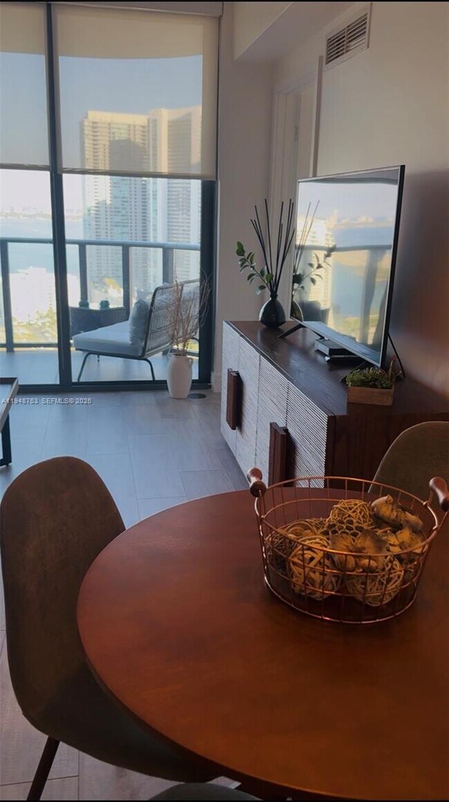 Photo - 121 NE 34th St Unit 3005