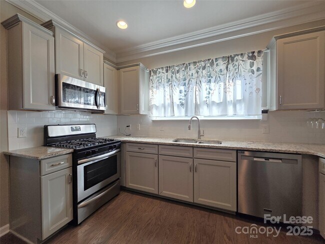 Photo - 3320 Keady Mill Loop