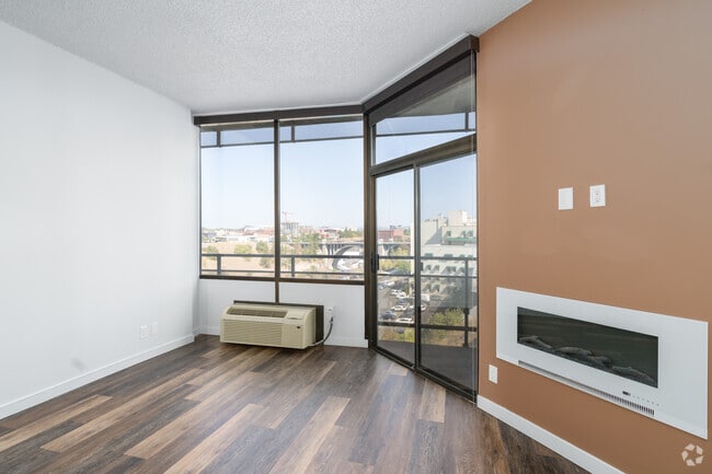 Studio - 585SF - Living Room