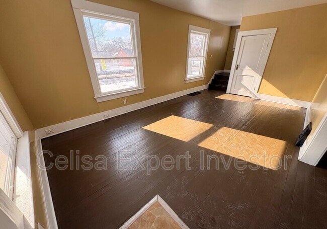 Photo - 3420 Plaza Dr