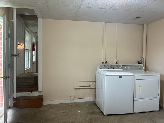 Photo - 164 S River St Unit #B
