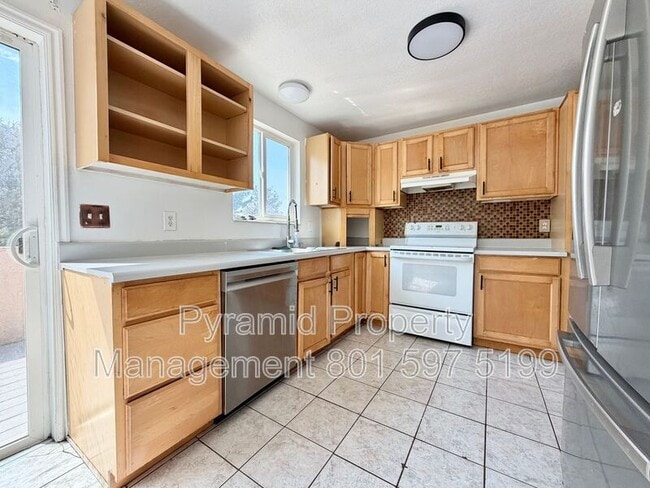 Photo - 9900 S Darin Dr