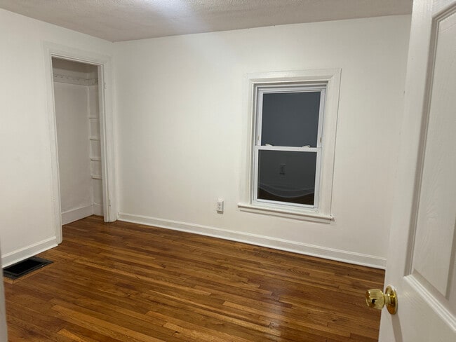 Photo - 15 Barrett St