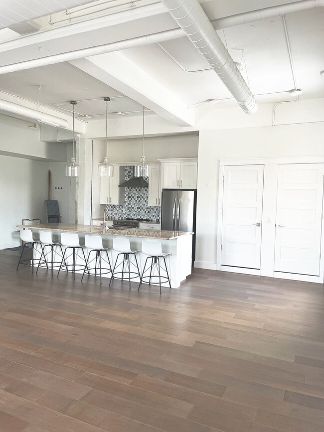 Concepto abierto - 117 W Water St Unidad 201