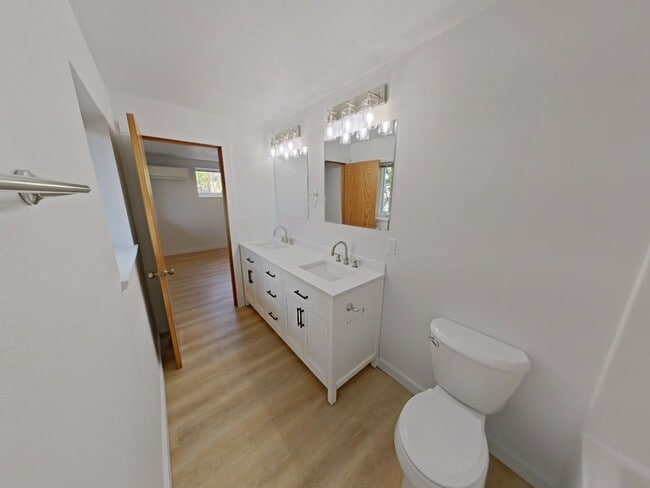 3768-3770 Potter St Unit 3768