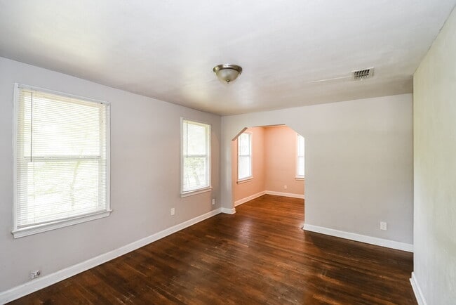 Photo - 2448 Ellington Ave