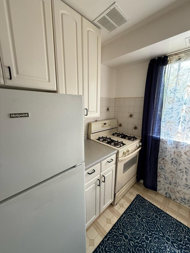 Photo - 9921 Bustleton Ave