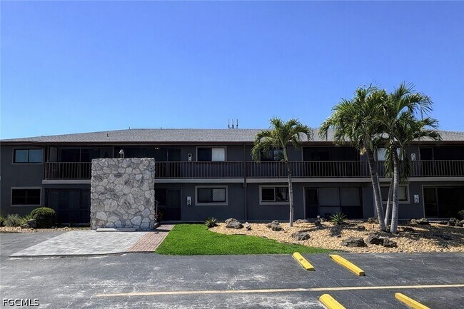 Photo - 2510 SE 16th Pl Unit 203