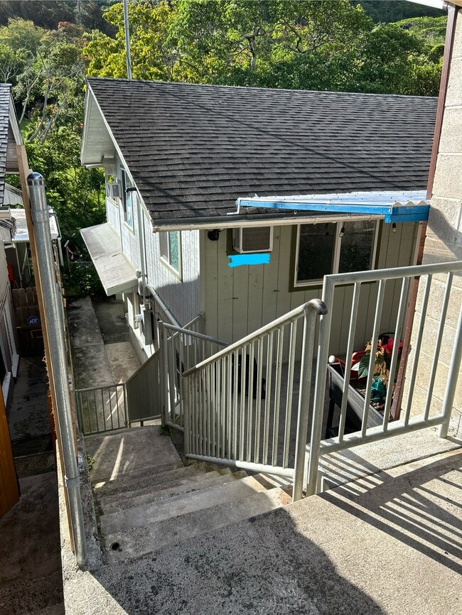 Photo - 2828 Kalihi St