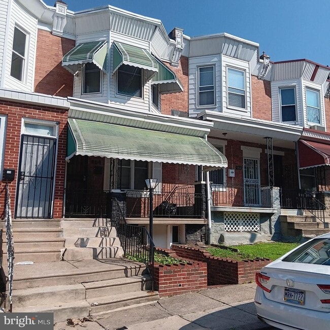 Building Photo - 464 E Cosgrove St Rental