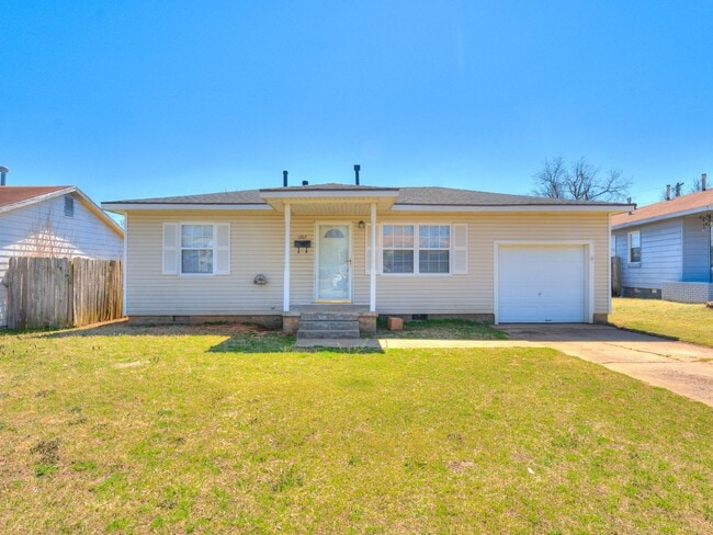 Building Photo - 2 Bedroom, 1 Bath Home in Shawnee!