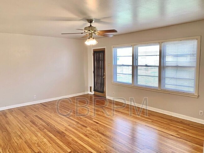 Photo - 4018 38th St