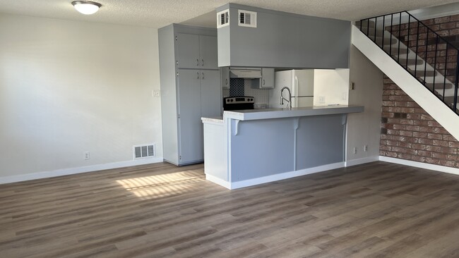 Photo - 1342 Shawn Dr Unit #2