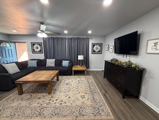 Photo - 3706 41st St