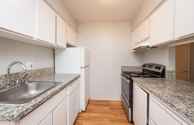 Photo - Redwoods at Mather Station Apartments