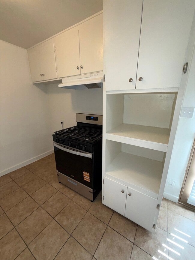 Photo - 21809 Lanark St Unit 17