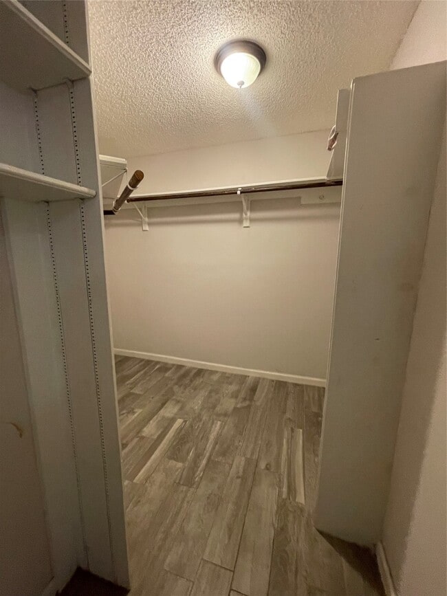 Photo - 11014 Landsbury Cir
