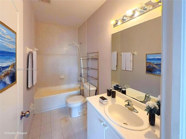 Photo - 1543 SE 25th St Unit 204