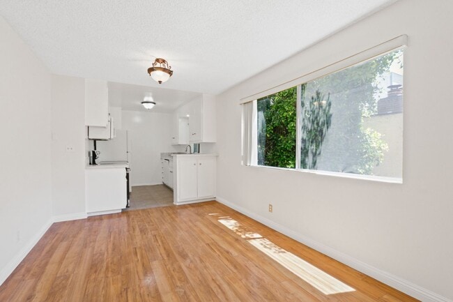 Photo - 12246 Montana Ave Unidad 206