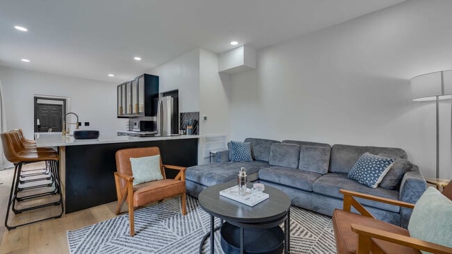 1279 Indianola Ave Unit SI ID1407029P